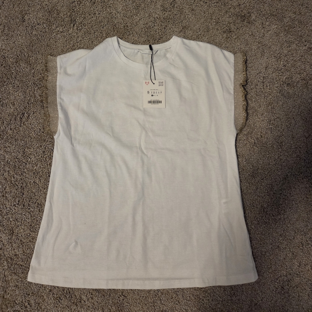 NEW Zara White Crew Neck T-Shirt